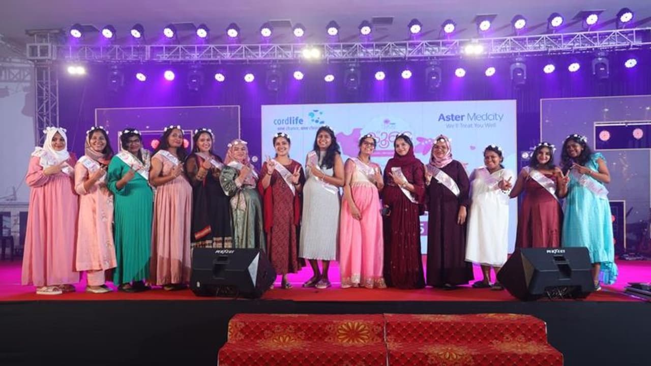 ആസ്റ്ററിൽ ജനിച്ച പതിനായിരം കുഞ്ഞുങ്ങള് മാതാപിതാക്കള്ക്കൊപ്പം ഒത്തുചേര്ന്നു ആസ്റ്ററിൽ ജനിച്ച പതിനായിരം കുഞ്ഞുങ്ങള് മാതാപിതാക്കള്ക്കൊപ്പം ഒത്തുചേര്ന്നു