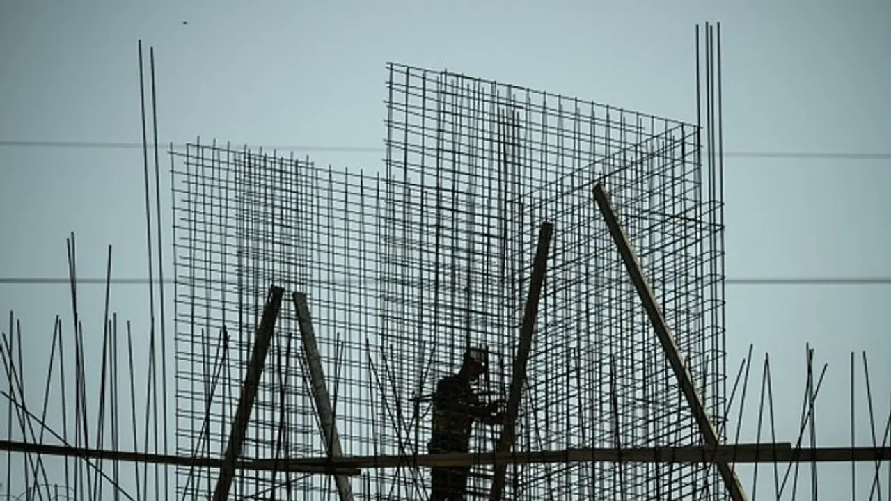 Israel's construction sector eyes replacing Palestinian employees with up to 100,000 Indian workers (WATCH) Israel's construction sector eyes replacing Palestinian employees with up to 100,000 Indian workers (WATCH)