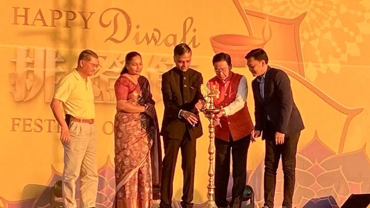 Taiwan's Diwali celebration illuminates growing bond with India; fireworks, cultural dance go viral (WATCH)