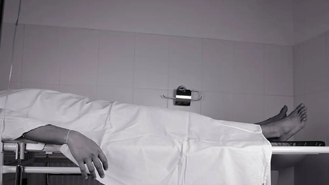 'ഇനി ഞാൻ വരില്ല, യുക്രൈനിലെ കാമുകിക്കൊപ്പമാണ്'; ഭർത്താവിന്റെ സന്ദേശത്തിന് പിന്നാലെ ഭാര്യ ജീവനൊടുക്കി 'ഇനി ഞാൻ വരില്ല, യുക്രൈനിലെ കാമുകിക്കൊപ്പമാണ്'; ഭർത്താവിന്റെ സന്ദേശത്തിന് പിന്നാലെ ഭാര്യ ജീവനൊടുക്കി