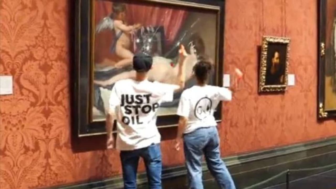 പ്രശസ്തമായ പെയിന്റിംഗിന്റെ ഗ്ലാസുകൾ തകർത്ത് കാലാവസ്ഥാ പ്രവർത്തകർ, ആവശ്യം ഇത് പ്രശസ്തമായ പെയിന്റിംഗിന്റെ ഗ്ലാസുകൾ തകർത്ത് കാലാവസ്ഥാ പ്രവർത്തകർ, ആവശ്യം ഇത്