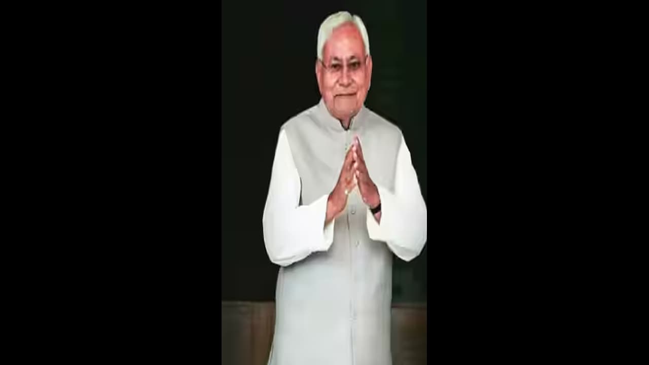 ನಡುಗೋ ಚಳಿಯಲ್ಲೂ ಬಿಸಿ ಏರಿದ ಬಿಹಾರ ರಾಜಕೀಯ ತಾಪಮಾನ: ದಿಢೀರ್‌ ರಾಜ್ಯಪಾಲರ ಭೇಟಿಯಾದ ನಿತೀಶ್‌ ಕುಮಾರ್!