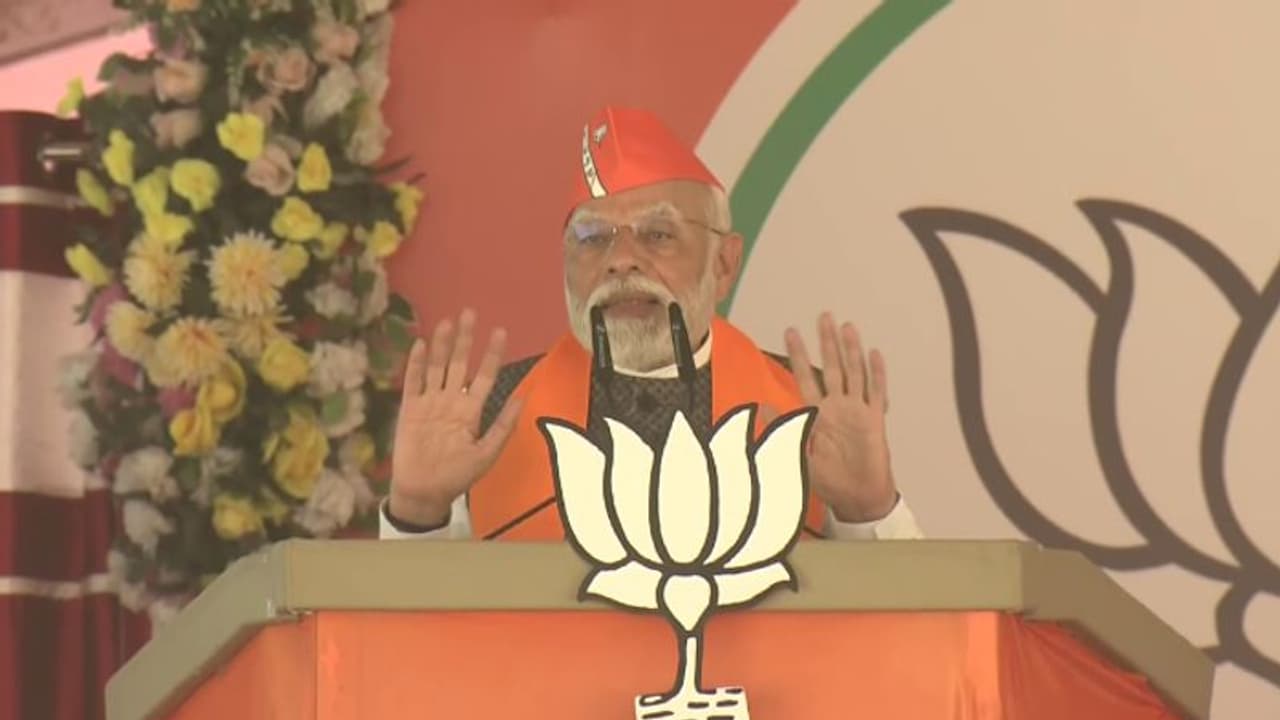 'റിമോട്ട് പ്രവര്‍ത്തിക്കുമ്പോള്‍ സനാതന ധര്‍മ്മത്തെ അപമാനിക്കും': ഖര്‍ഗെക്കെതിരെ പ്രധാനമന്ത്രി