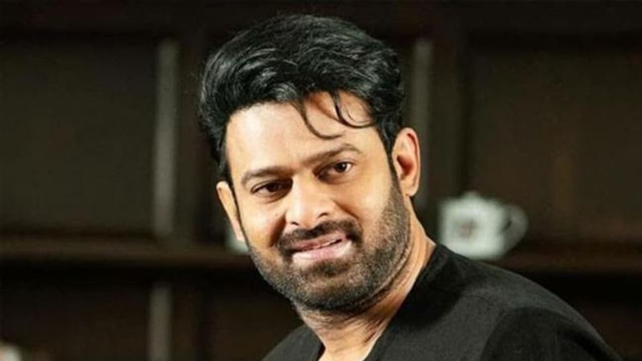 ఓటు వేయని ప్రభాస్.. ఎందుకు? మరి వీళ్లు కూడా కనిపించలేదేంటీ?