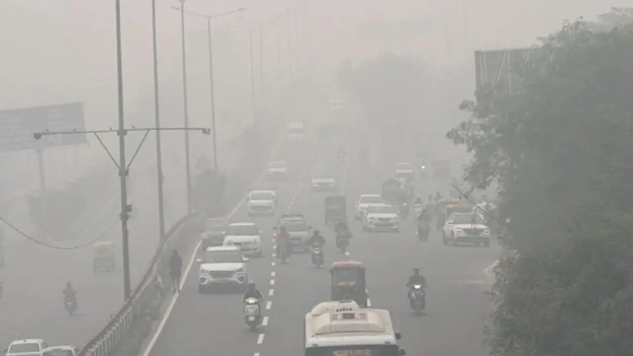 உச்சகட்ட காற்று மாசு.. சிக்கித்தவிக்கும் தலைநகரம்.. புதிய யோசனையை கையிலெடுக்கும் டெல்லி பலன் தருமா?