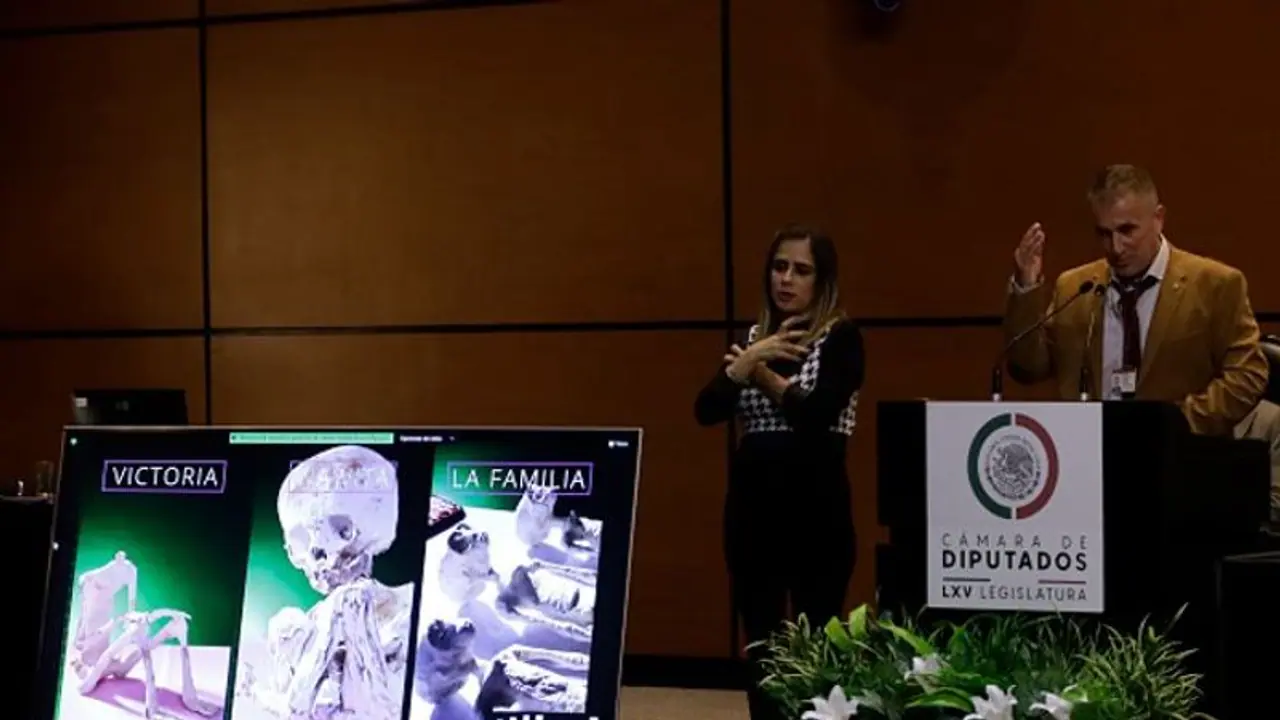 Experts bring mummified 'alien' corpses back to Mexican Congress with fresh proof of authenticity Experts bring mummified 'alien' corpses back to Mexican Congress with fresh proof of authenticity