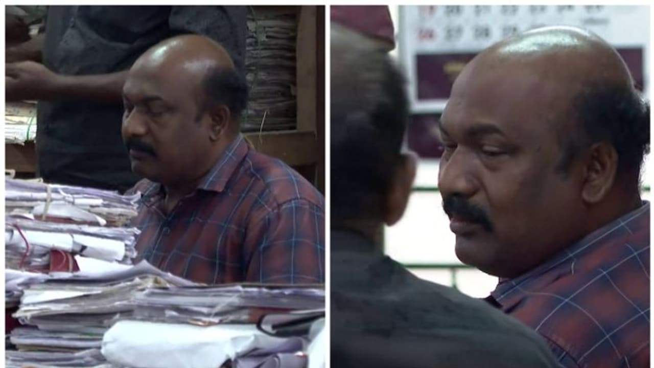 ഭൂമി അളക്കാൻ കൈക്കൂലി വാങ്ങി: തൃശൂർ താലൂക്ക് സർവേയറെ വിജിലൻസ് അറസ്റ്റ് ചെയ്തു: വാങ്ങിയത് 2500 രൂപ ഭൂമി അളക്കാൻ കൈക്കൂലി വാങ്ങി: തൃശൂർ താലൂക്ക് സർവേയറെ വിജിലൻസ് അറസ്റ്റ് ചെയ്തു: വാങ്ങിയത് 2500 രൂപ