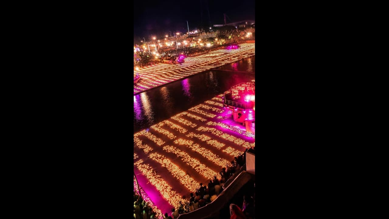 ಆಯೋಧ್ಯೆಯಲ್ಲಿ ದೀಪಾವಳಿ ಸಂಭ್ರಮ, 24 ಲಕ್ಷ ದೀಪದ ಮೂಲಕ ಗಿನ್ನಿಸ್ ದಾಖಲೆ!