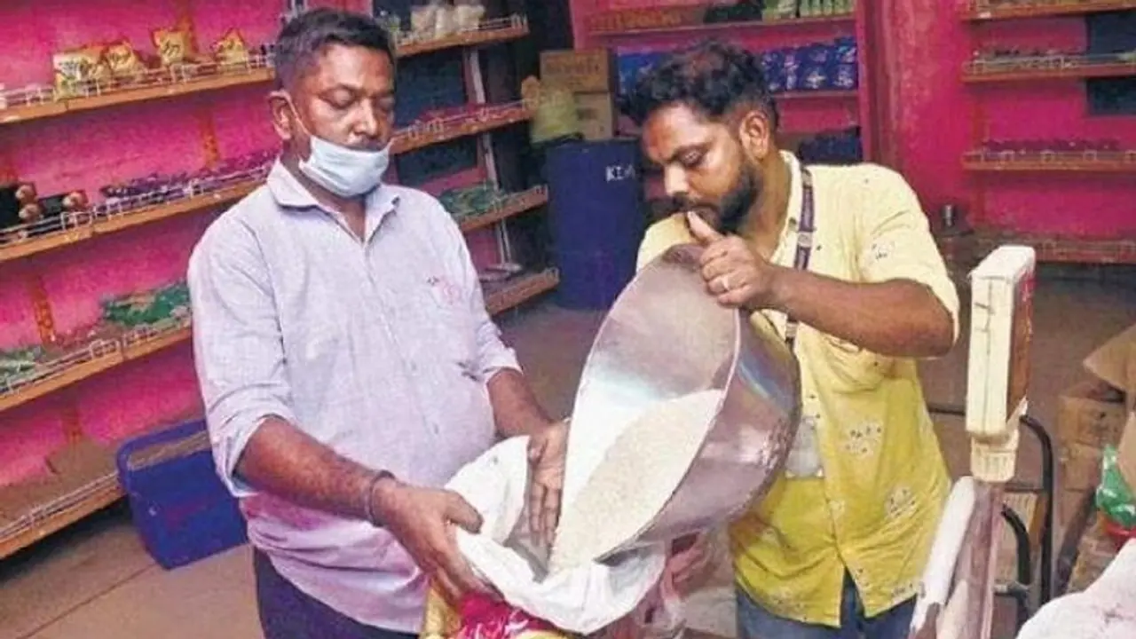 தமிழக மக்கள் கவனத்திற்கு.. நவம்பரில் இந்த இரு நாட்கள் ரேஷன் கடைகள் இயங்காது ஏன்? முழு விவரம் இதோ! தமிழக மக்கள் கவனத்திற்கு.. நவம்பரில் இந்த இரு நாட்கள் ரேஷன் கடைகள் இயங்காது ஏன்? முழு விவரம் இதோ!