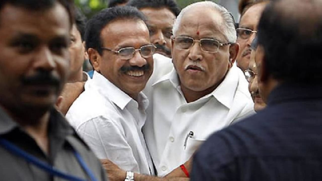 ಬಿಜೆಪಿಯಲ್ಲಿ ಭುಗಿಲೆದ್ದ ‘ನಿವೃತ್ತಿ’ ವಿವಾದ: ಯಡಿಯೂರಪ್ಪ Vs ಸದಾನಂದಗೌಡ