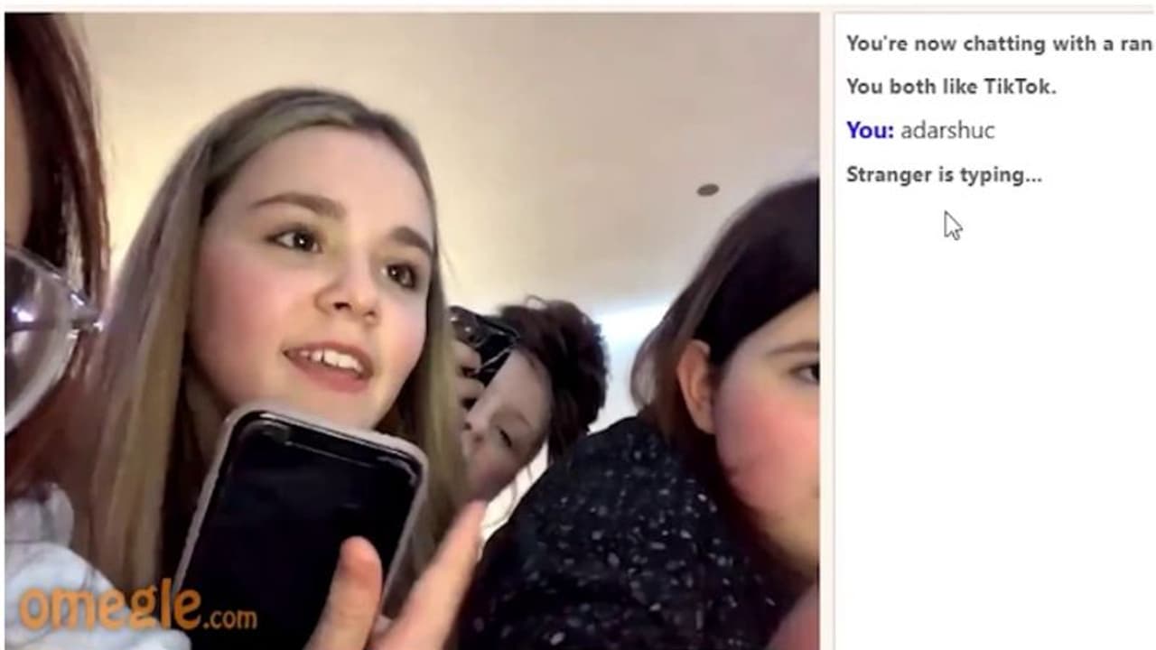 അപരിചിതരോട് സൗഹൃദം, വീഡിയോ ചാറ്റ്..; 14 വര്ഷത്തിനൊടുവില് ഒമേഗിളിന് 'പൂട്ട്', പണി വന്നത് ഇങ്ങനെ അപരിചിതരോട് സൗഹൃദം, വീഡിയോ ചാറ്റ്..; 14 വര്ഷത്തിനൊടുവില് ഒമേഗിളിന് 'പൂട്ട്', പണി വന്നത് ഇങ്ങനെ