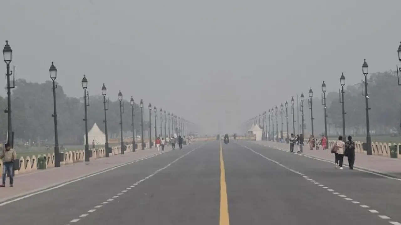 कुदरत का दीवाली गिफ्ट पाकर NCR दिल्ली वासियों के चेहरों पर आई मुस्कान, लोगों को मिली राहत की सांस