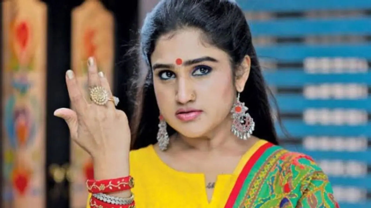 Vanitha Vijayakumar: சிரிச்சது குத்தமா? தொகுப்பாளரிடம் மோசமாக நடந்து கொண்ட வனிதா.! வைரலாகும் வீடியோ! Vanitha Vijayakumar: சிரிச்சது குத்தமா? தொகுப்பாளரிடம் மோசமாக நடந்து கொண்ட வனிதா.! வைரலாகும் வீடியோ!