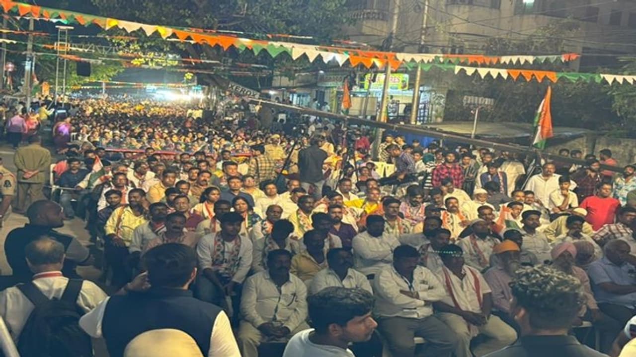 புதுமண தம்பதிகளுக்கு ரூ.1.60 லட்சம் நிதி: தெலங்கானாவில் சிறுபான்மையின வாக்குகளை குறி வைக்கும் காங்கிரஸ்!