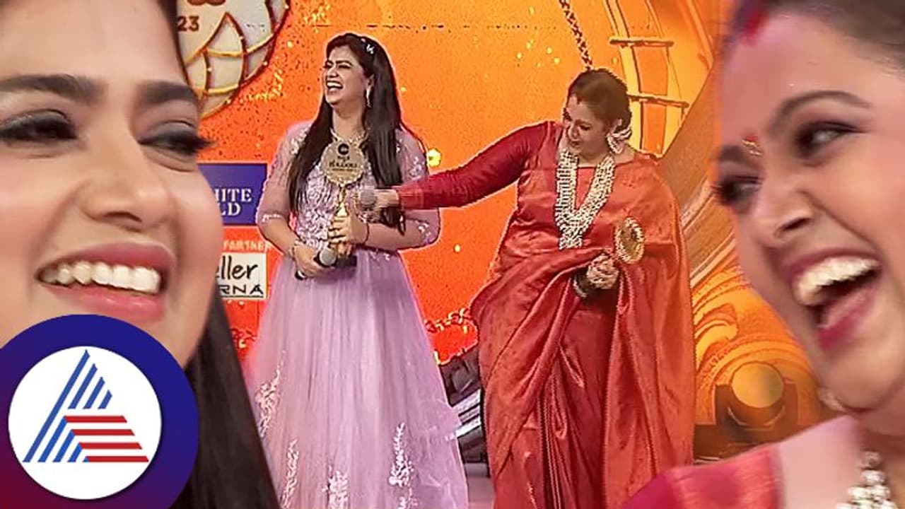 ಕ್ಯೂಟ್ ಲೇಡಿ ವಿಲನ್ಸ್ ಅಬ್ಬರದ ನಗು ಕೇಳಿದ್ರೆ ನೀವೂ ನಗೋದು ಗ್ಯಾರೆಂಟಿ! ಕ್ಯೂಟ್ ಲೇಡಿ ವಿಲನ್ಸ್ ಅಬ್ಬರದ ನಗು ಕೇಳಿದ್ರೆ ನೀವೂ ನಗೋದು ಗ್ಯಾರೆಂಟಿ!