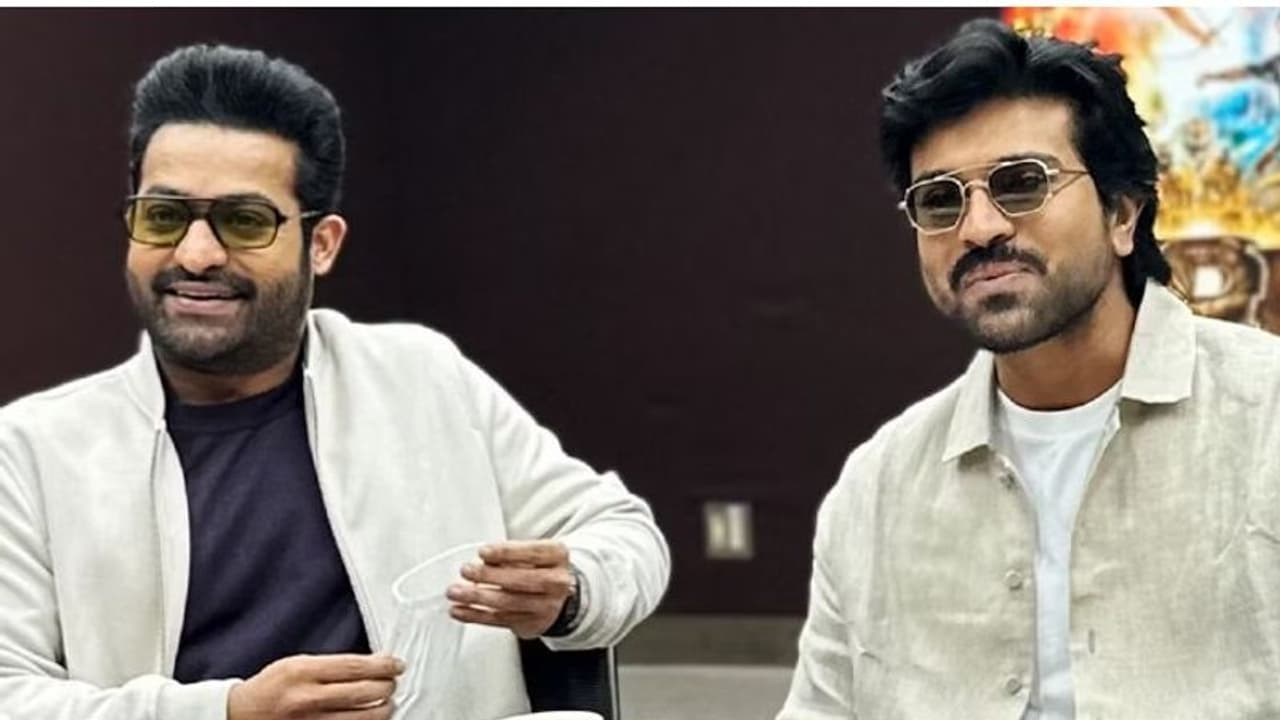 రాంచరణ్ ని ఫ్రీగా వాడేశారు.. ఇప్పుడు ఎన్టీఆర్ ని.. ఈ జిమ్మిక్కులు అవసరమా ? రాంచరణ్ ని ఫ్రీగా వాడేశారు.. ఇప్పుడు ఎన్టీఆర్ ని.. ఈ జిమ్మిక్కులు అవసరమా ?