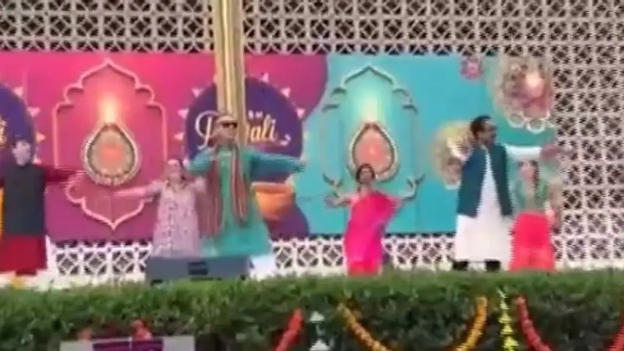 US Envoy Eric Garcetti wins hearts with 'Chaiyya Chaiyya' dance during Diwali celebrations at Embassy (WATCH)