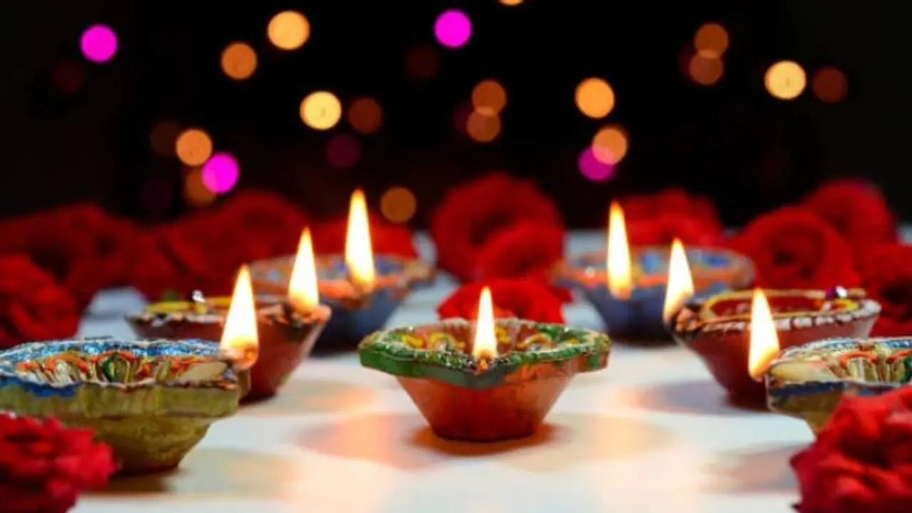 Happy Diwali 2023 wishes: Share greetings, quotes, WhatsApp/Facebook status to share with your loved ones Happy Diwali 2023 wishes: Share greetings, quotes, WhatsApp/Facebook status to share with your loved ones