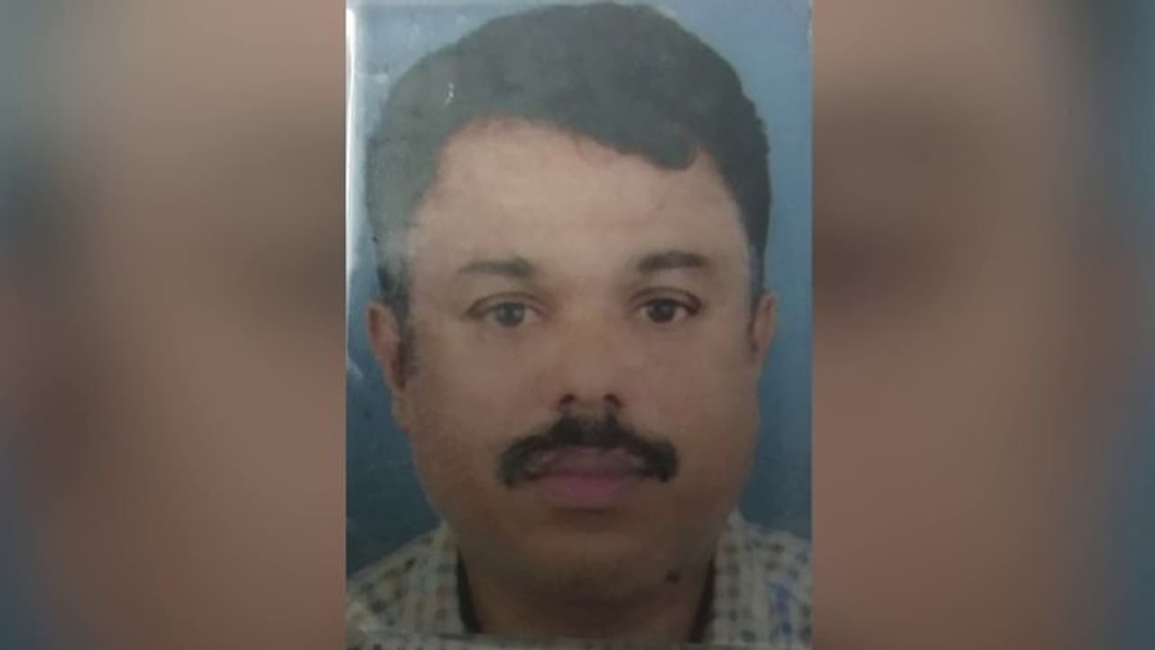 കണ്ണൂരില്‍ സ്വകാര്യ ബസ് കാല്‍നട യാത്രക്കാരനെ ഇടിച്ചു, ഇറങ്ങിയോടിയ ഡ്രൈവര്‍ ട്രെയിന്‍ തട്ടി മരിച്ചു