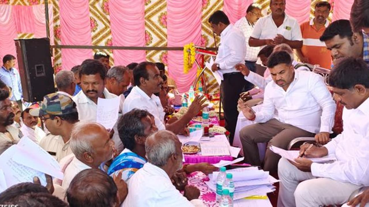 ಒಂದು ವರ್ಷದಲ್ಲಿ ಕಂದಾಯ ಸಮಸ್ಯೆ ದೂರ: ಸಂಸದ ಒಂದು ವರ್ಷದಲ್ಲಿ ಕಂದಾಯ ಸಮಸ್ಯೆ ದೂರ: ಸಂಸದ