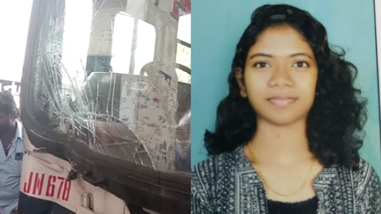 ഒരരികിൽ മാറിനിന്ന് ഫോൺ ചെയ്യുകയായിരുന്നു അഭന്യ; പെട്ടെന്ന് മുന്നോട്ടുപാഞ്ഞ ബസിനും തൂണിനും ഇടയൽപെട്ടു, ദുരന്തം ഒരരികിൽ മാറിനിന്ന് ഫോൺ ചെയ്യുകയായിരുന്നു അഭന്യ; പെട്ടെന്ന് മുന്നോട്ടുപാഞ്ഞ ബസിനും തൂണിനും ഇടയൽപെട്ടു, ദുരന്തം