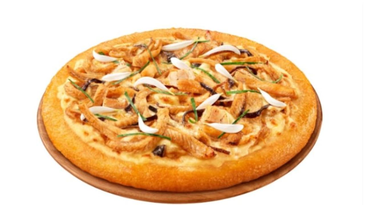 ധൈര്യമുണ്ടോ ഈ പിസ കഴിക്കാന്‍? ചേരുവയിലെ പ്രധാന ഇനം പാമ്പിറച്ചി !