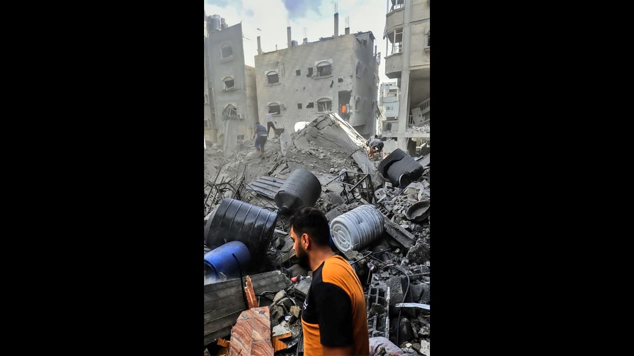 ഇത്രയുമധികം മരണം ചരിത്രത്തിലാദ്യം; ഇസ്രയേല് ഹമാസ് യുദ്ധത്തിൽ യുഎന്നിന് നഷ്ടമായത് 102 പേരെ, റിപ്പോർട്ട് ഇത്രയുമധികം മരണം ചരിത്രത്തിലാദ്യം; ഇസ്രയേല് ഹമാസ് യുദ്ധത്തിൽ യുഎന്നിന് നഷ്ടമായത് 102 പേരെ, റിപ്പോർട്ട്