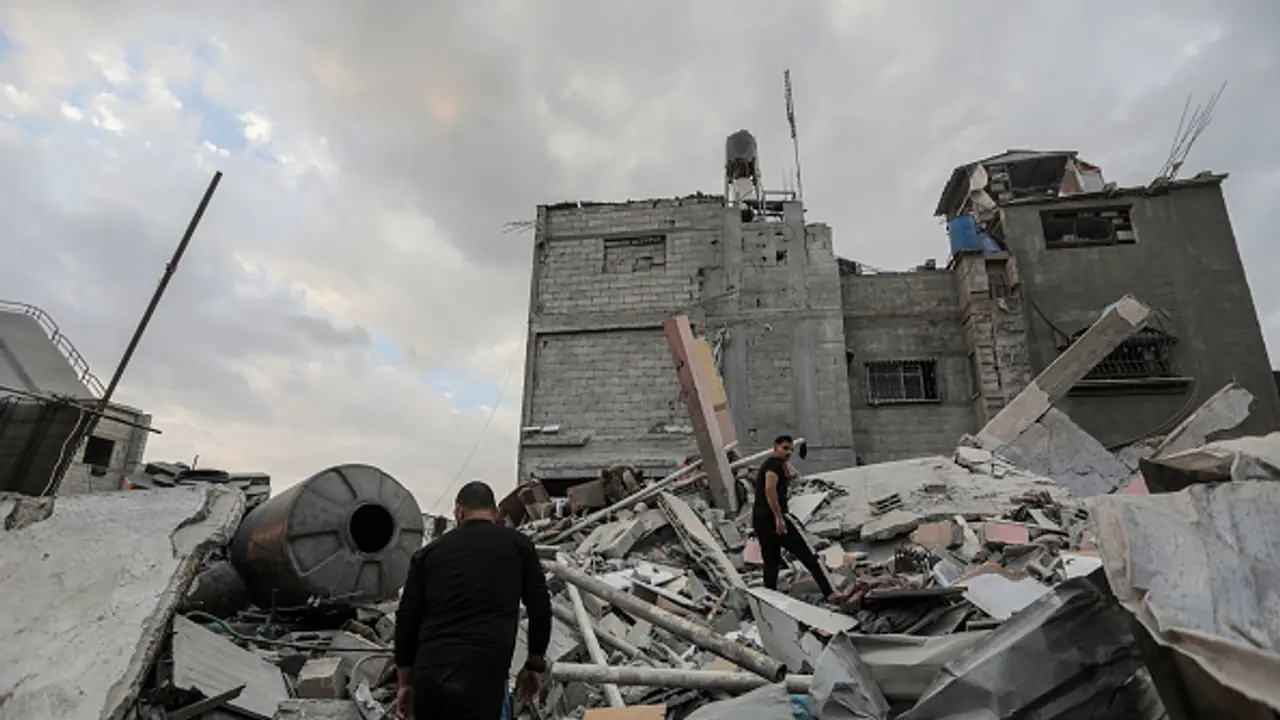 ഗാസയിൽ ആശ്വാസം 2 ദിവസത്തേക്ക് കൂടി; ഓരോ 10 ബന്ദികളുടെ മോചനവും വെടിനിര്ത്തൽ ഒരു ദിവസം കൂടി നീട്ടും: ഇസ്രയേൽ ഗാസയിൽ ആശ്വാസം 2 ദിവസത്തേക്ക് കൂടി; ഓരോ 10 ബന്ദികളുടെ മോചനവും വെടിനിര്ത്തൽ ഒരു ദിവസം കൂടി നീട്ടും: ഇസ്രയേൽ