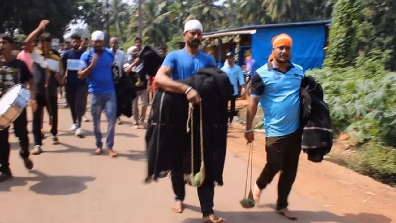 ದೀಪಾವಳಿ ವಿಶೇಷ "ಹೊಂಡೆಯಾಟ": ಉತ್ತರಕನ್ನಡದಲ್ಲಿ ಗ್ರಾಮೀಣ ಕ್ರೀಡೆ ಇಂದಿಗೂ ಜೀವಂತ..!