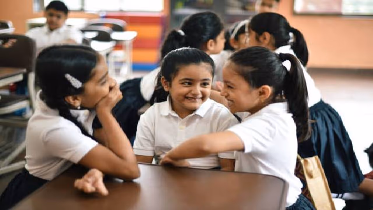 Nava Kerala Sadas: Kozhikode declares 3 day holiday for educational institutions arranged as program venues Nava Kerala Sadas: Kozhikode declares 3 day holiday for educational institutions arranged as program venues