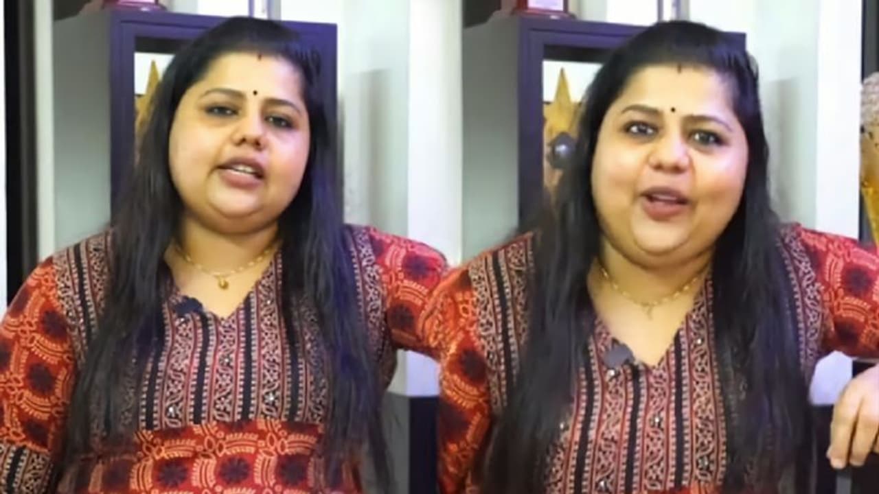 'ഡെലിവറി കഴിഞ്ഞവരോട് എന്തിനാണ് ഇങ്ങനെ ചോദിക്കുന്നത്?', പ്രേക്ഷകരോട് നടി സ്നേഹ 'ഡെലിവറി കഴിഞ്ഞവരോട് എന്തിനാണ് ഇങ്ങനെ ചോദിക്കുന്നത്?', പ്രേക്ഷകരോട് നടി സ്നേഹ