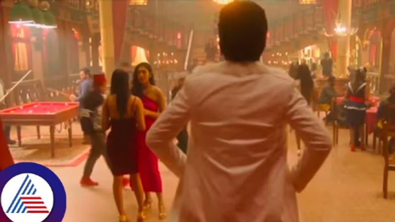 ಈ ನಟನಷ್ಟು ಲಕ್ಸುರಿ ಕಾರ್ ಕಲೆಕ್ಷನ್ ಶಾರೂಕ್, ರಜನೀಕಾಂತ್ ಅಲ್ಲು ಅರ್ಜುನ್ ಹತ್ರಾನೂ ಇಲ್ಲ! ಈ ನಟನಷ್ಟು ಲಕ್ಸುರಿ ಕಾರ್ ಕಲೆಕ್ಷನ್ ಶಾರೂಕ್, ರಜನೀಕಾಂತ್ ಅಲ್ಲು ಅರ್ಜುನ್ ಹತ್ರಾನೂ ಇಲ್ಲ!