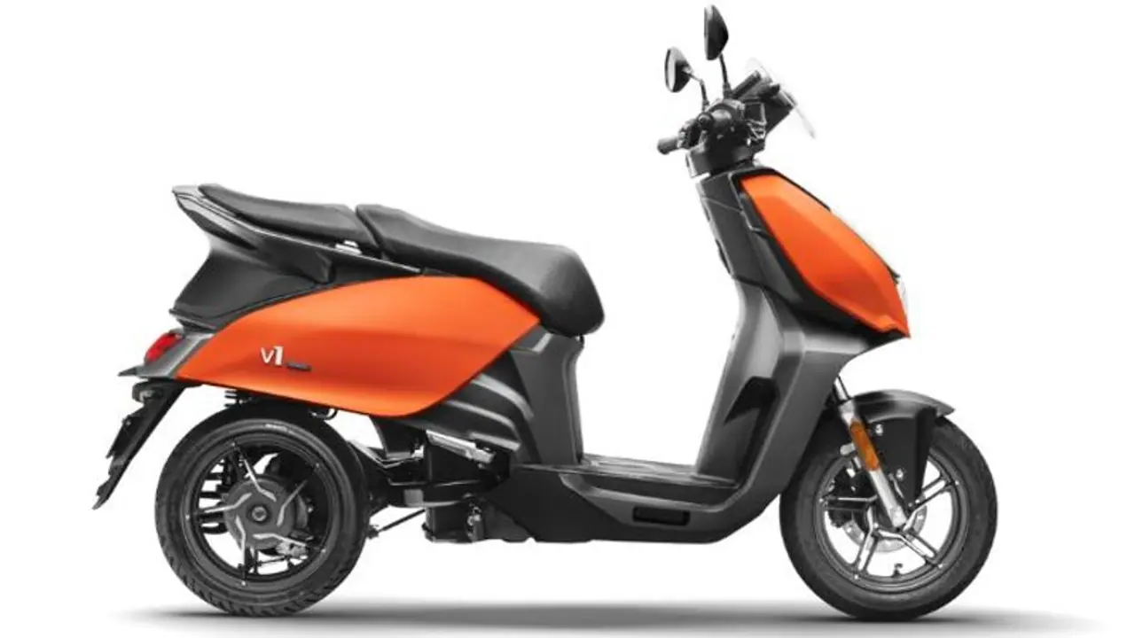 1 லட்சம் கூட இல்லை.. நல்ல ரேஞ்ச் கொடுக்கும் சிறந்த பட்ஜெட் எலக்ட்ரிக் ஸ்கூட்டர்கள் லிஸ்ட்..