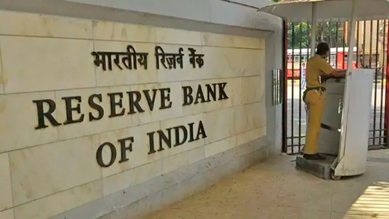 RBI, ICICI, HDFC receive bomb threats, demand resignation of Nirmala Sitharaman, Shaktikanta Das