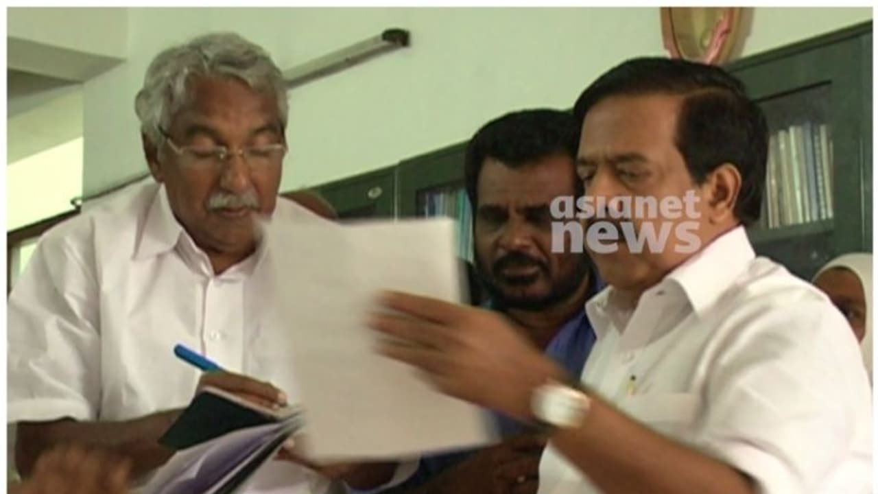 ടൈറ്റാനിയം അഴിമതി കേസ്: വീണ്ടും അന്വേഷണത്തിന് ഉത്തരവിട്ട് ഹൈക്കോടതി; 6 മാസത്തിനകം റിപ്പോർട്ട് നൽകാൻ നിർദേശം ടൈറ്റാനിയം അഴിമതി കേസ്: വീണ്ടും അന്വേഷണത്തിന് ഉത്തരവിട്ട് ഹൈക്കോടതി; 6 മാസത്തിനകം റിപ്പോർട്ട് നൽകാൻ നിർദേശം