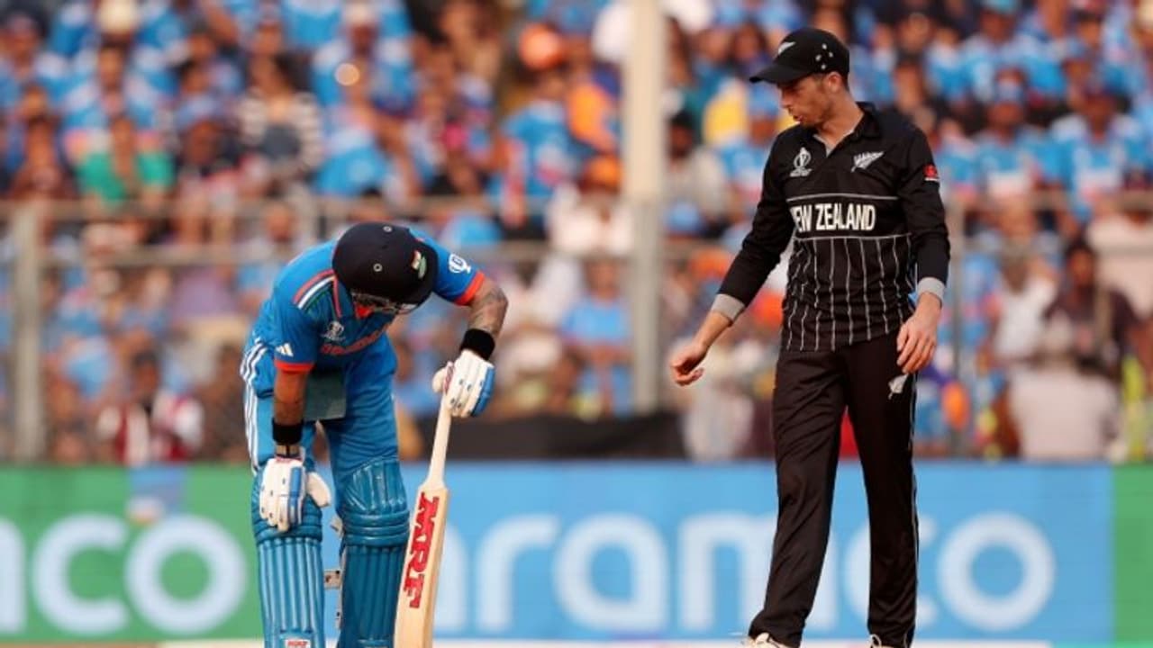 'നിങ്ങൾ മാന്യൻമാരാണ്, പക്ഷെ ഇത് വേണ്ടായിരുന്നു'; കോലിയെ സഹായിച്ച കിവീസ് താരങ്ങളെ വിമർശിച്ച് മുൻ ഓസീസ് താരം 'നിങ്ങൾ മാന്യൻമാരാണ്, പക്ഷെ ഇത് വേണ്ടായിരുന്നു'; കോലിയെ സഹായിച്ച കിവീസ് താരങ്ങളെ വിമർശിച്ച് മുൻ ഓസീസ് താരം