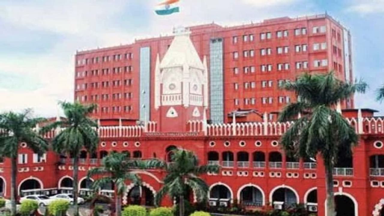 ವಾಪಾಸ್ ನೀಡುವ ಭರವಸೆಯೊಂದಿಗೆ ಅತ್ತೆ ಮಾವನ ಬಳಿ ಹಣ ಪಡೆಯುವುದು ವರದಕ್ಷಿಣೆಯಲ್ಲ! ವಾಪಾಸ್ ನೀಡುವ ಭರವಸೆಯೊಂದಿಗೆ ಅತ್ತೆ ಮಾವನ ಬಳಿ ಹಣ ಪಡೆಯುವುದು ವರದಕ್ಷಿಣೆಯಲ್ಲ!