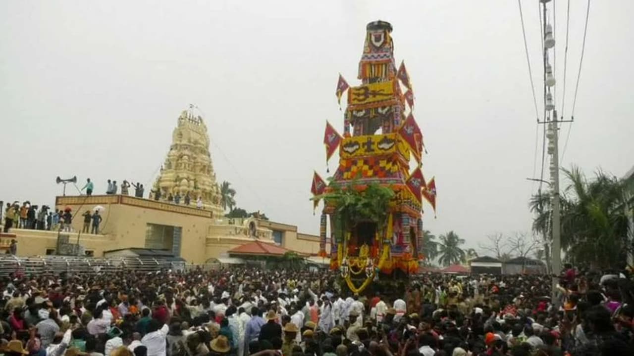 ಮಾದಪ್ಪನ ದೀಪಾವಳಿ ಜಾತ್ರೆ: ಭಕ್ತರಿಂದ ದೇವಸ್ಥಾನಕ್ಕೆ ಇಷ್ಟೊಂದು ಕೋಟಿ ಆದಾಯ ಬಂತಾ?