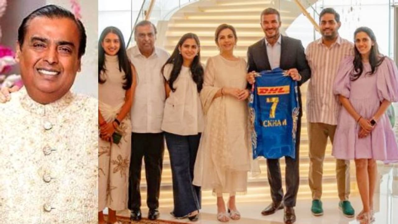 ഫുട്ബോൾ ഇതിഹാസത്തെ വരവേറ്റ് മുകേഷ് അംബാനി; ഡേവിഡ് ബെക്കാമിന് ഒരുക്കിയത് ഗംഭീര വിരുന്ന്! ഫുട്ബോൾ ഇതിഹാസത്തെ വരവേറ്റ് മുകേഷ് അംബാനി; ഡേവിഡ് ബെക്കാമിന് ഒരുക്കിയത് ഗംഭീര വിരുന്ന്!