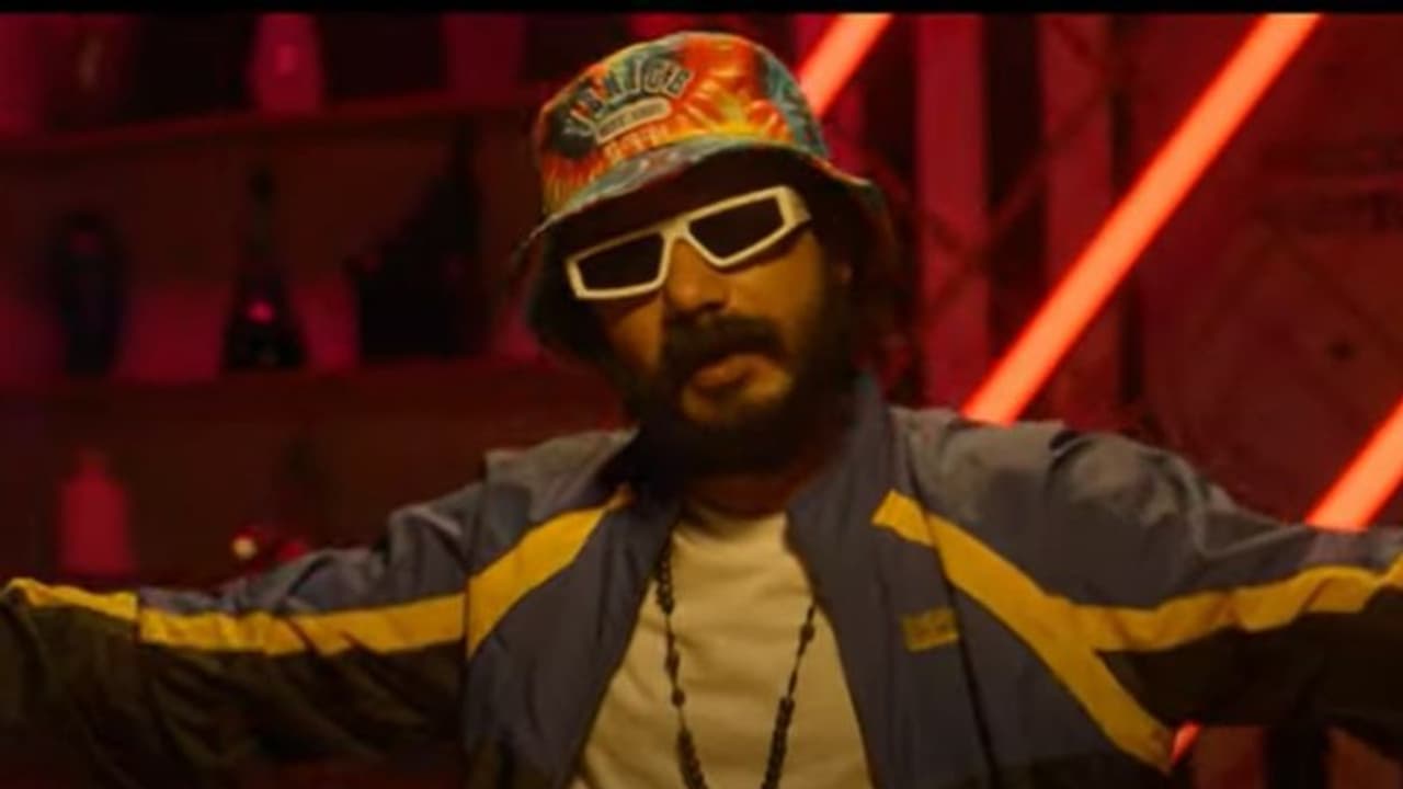 കിടിലൻ റാപ്പുമായി ശ്രീനാഥ് ഭാസി; ‍'ഡാൻസ് പാർട്ടി'യിലെ രണ്ടാം ഗാനം പുറത്തിറങ്ങി