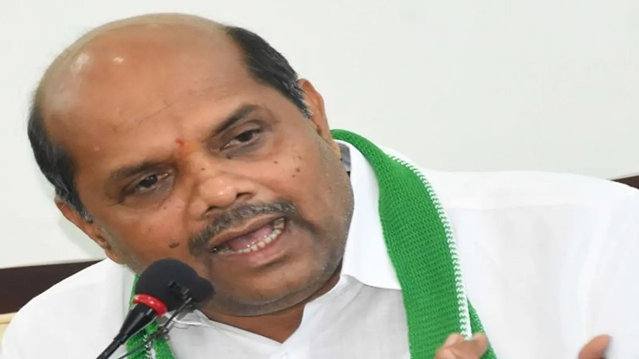 ಕಾಂಗ್ರೆಸ್ ರಾಷ್ಟ್ರೀಯನೋ, ಗಲ್ಲಿ ಪಾರ್ಟಿನೋ?: ಮಾಜಿ ಸಚಿವ ಬಂಡೆಪ್ಪ ಖಾಶೆಂಪೂರ್ ಕಾಂಗ್ರೆಸ್ ರಾಷ್ಟ್ರೀಯನೋ, ಗಲ್ಲಿ ಪಾರ್ಟಿನೋ?: ಮಾಜಿ ಸಚಿವ ಬಂಡೆಪ್ಪ ಖಾಶೆಂಪೂರ್