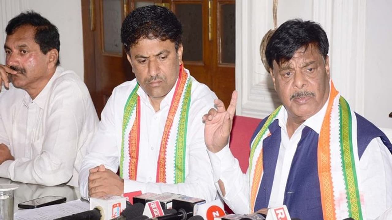 ಪ್ರಧಾನಿ ಮೋದಿಯಿಂದ ಅಧಿಕಾರ ದುರ್ಬಳಕೆ: ಸಚಿವ ಎಚ್.ಸಿ. ಮಹದೇವಪ್ಪ ಪ್ರಧಾನಿ ಮೋದಿಯಿಂದ ಅಧಿಕಾರ ದುರ್ಬಳಕೆ: ಸಚಿವ ಎಚ್.ಸಿ. ಮಹದೇವಪ್ಪ