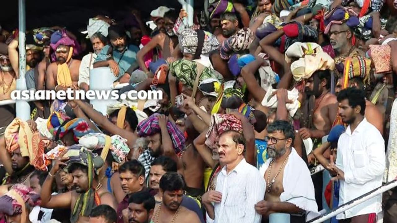  ശബരിമലയിലേക്ക് തീർത്ഥാടക പ്രവാഹം, തിരക്കേറും; മായം കലരാത്ത നെയ് മാത്രമേ എത്തിക്കാവൂവെന്ന് ഭക്തരോട് തന്ത്രി