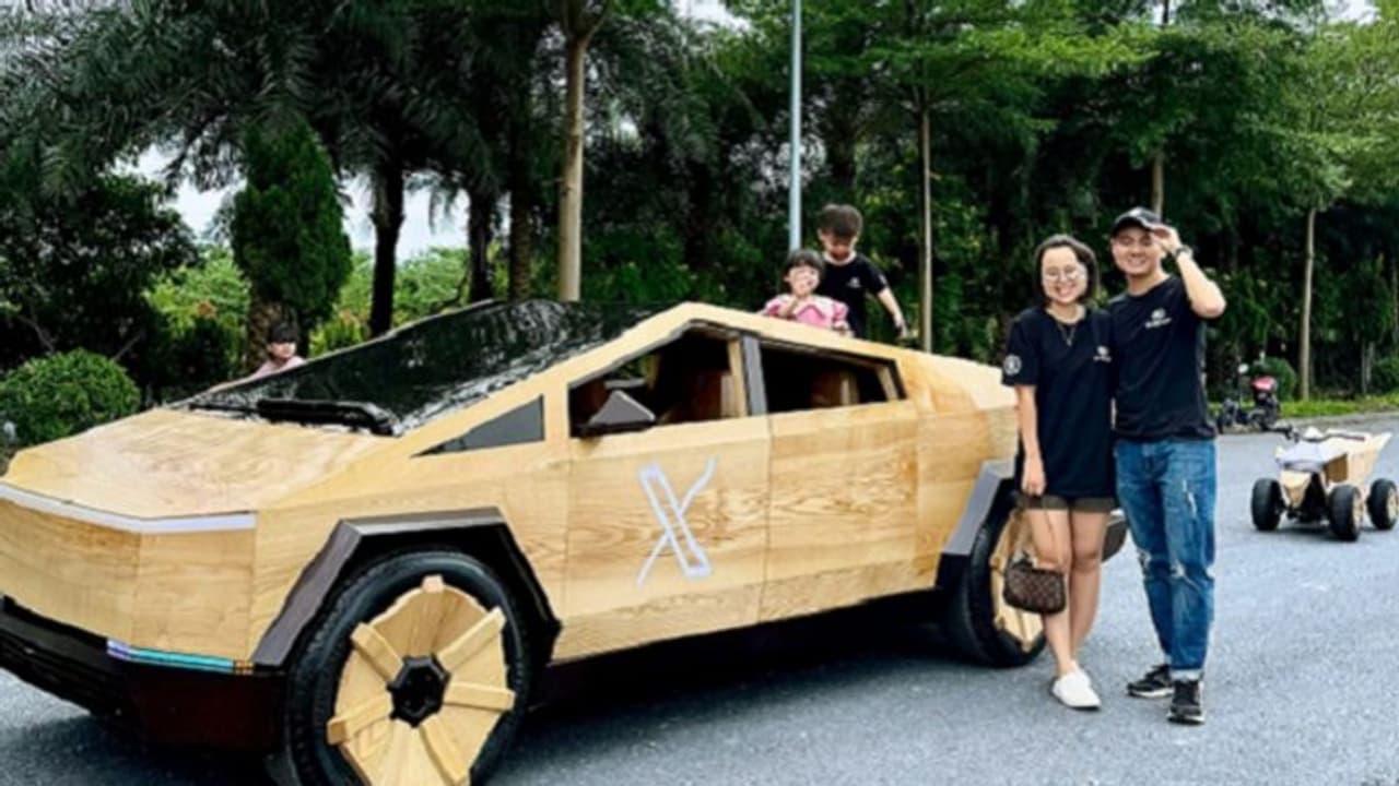 100 ದಿನದಲ್ಲೇ ರೆಡಿಯಾಯ್ತು ಟೆಸ್ಲಾ ಸೈಬರ್ ಟ್ರಕ್ ಮರದ ವಾಹನ: ಎಲಾನ್ ಮಸ್ಕ್ ಪ್ರತಿಕ್ರಿಯೆ ಹೀಗಿದೆ.. 100 ದಿನದಲ್ಲೇ ರೆಡಿಯಾಯ್ತು ಟೆಸ್ಲಾ ಸೈಬರ್ ಟ್ರಕ್ ಮರದ ವಾಹನ: ಎಲಾನ್ ಮಸ್ಕ್ ಪ್ರತಿಕ್ರಿಯೆ ಹೀಗಿದೆ..