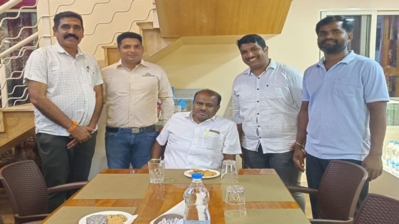 ಚಿಕ್ಕಮಗಳೂರು: ಶಾಸಕರೊಂದಿಗೆ ಕುಮಾರಸ್ವಾಮಿ ವಾಸ್ತವ್ಯ, ಕುತೂಹಲ ಕೆರಳಿಸಿದ ರೆಸಾರ್ಟ್ ರಾಜಕೀಯ..!