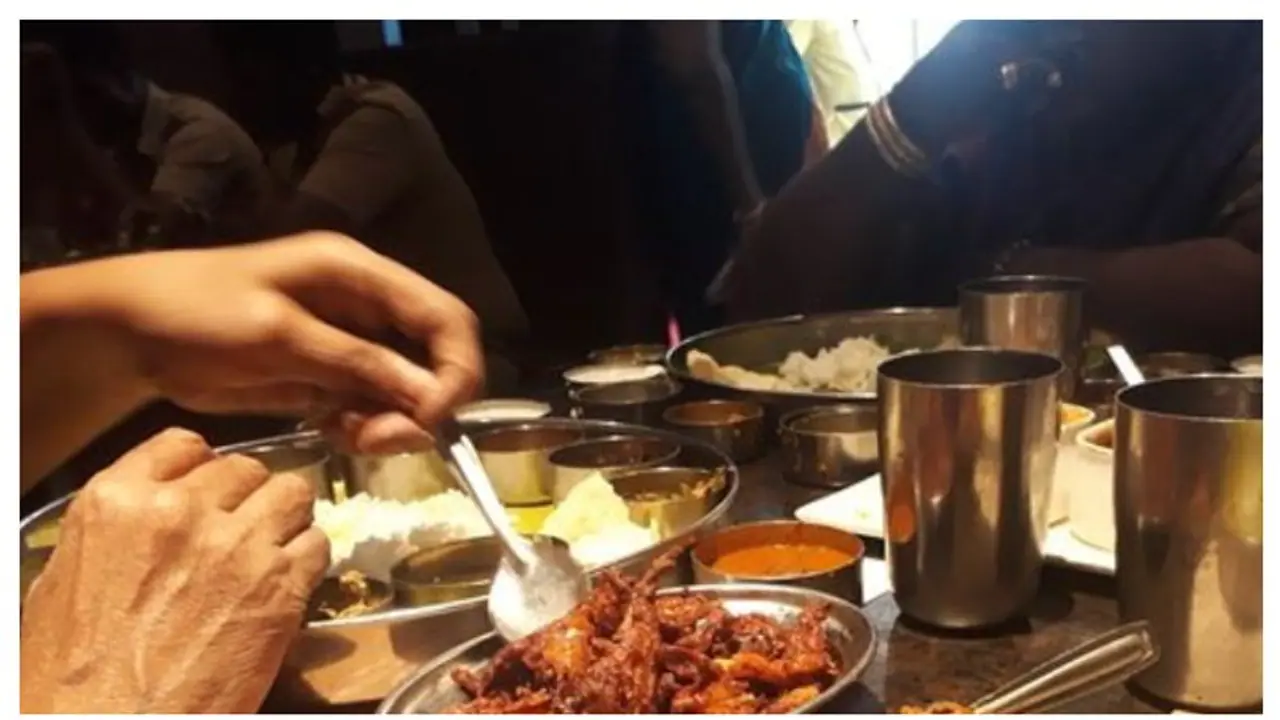 ഉച്ചക്ക് വിളമ്പിയ ക്യാരറ്റ് ഉപ്പേരി ചതിച്ചോ? ഏഴ് അംഗൻവാടി കുട്ടികൾക്ക് വയറിളക്കവും ഛര്ദ്ദിയും, ചികിത്സ തേടി ഉച്ചക്ക് വിളമ്പിയ ക്യാരറ്റ് ഉപ്പേരി ചതിച്ചോ? ഏഴ് അംഗൻവാടി കുട്ടികൾക്ക് വയറിളക്കവും ഛര്ദ്ദിയും, ചികിത്സ തേടി