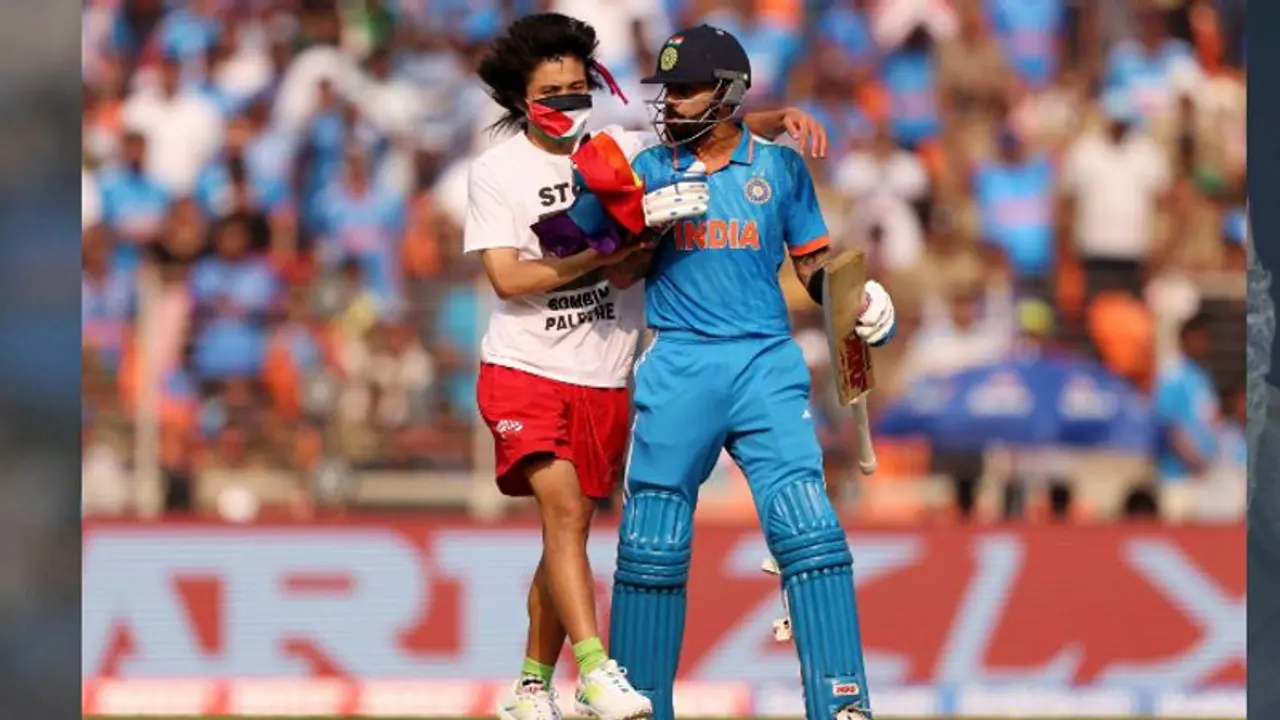 Who was the intruder in the World Cup final trying to hug Virat Kohli? Who was the intruder in the World Cup final trying to hug Virat Kohli?