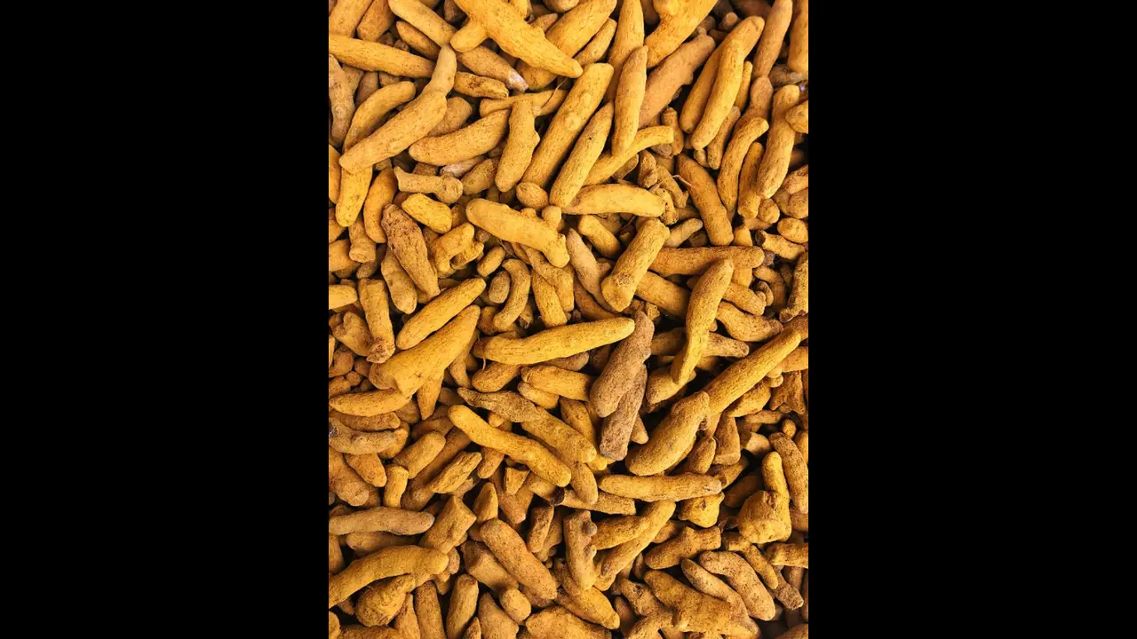 வாஸ்து தோஷம் நீங்க, ஐஸ்வர்யம் கிடைக்க...தூங்கும் போது தலையணைக்கு அடியில் இந்த ஒரு வச்சி தூங்குங்க..