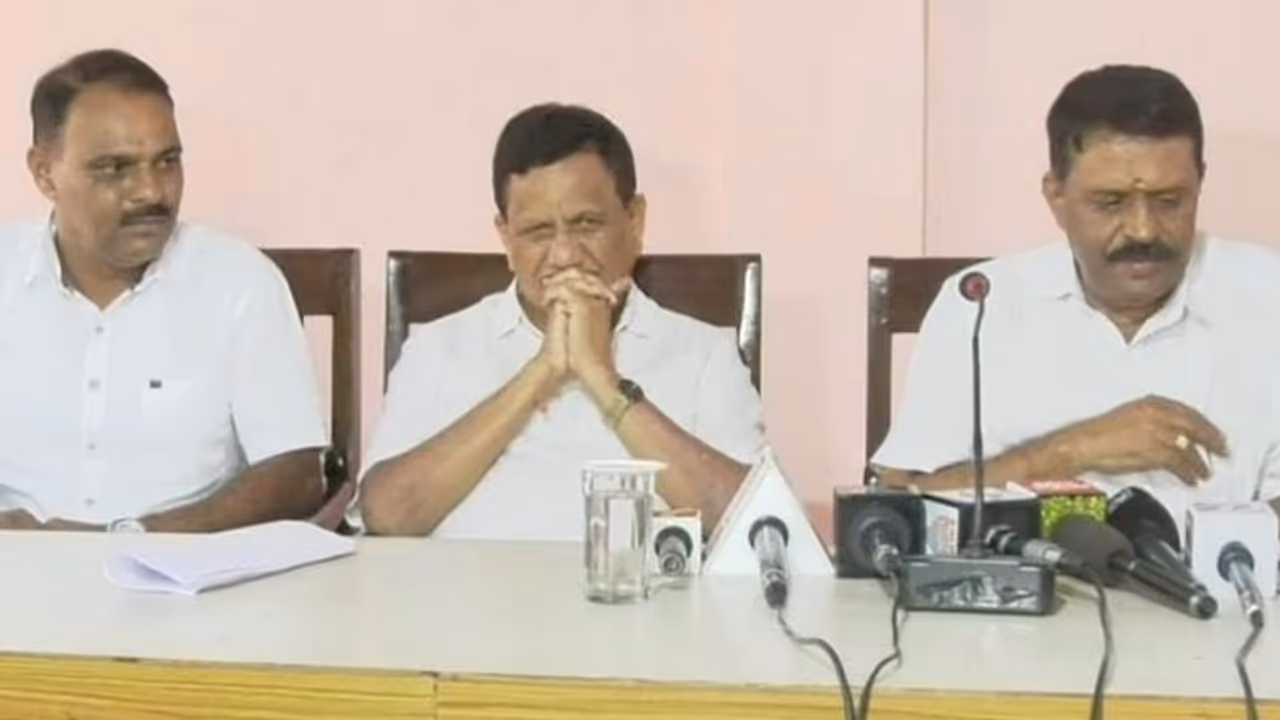 ಅಭಿವೃದ್ಧಿ ಕೆಲಸದಲ್ಲೂ ರಾಜಕೀಯ ಮಾಡುವುದು ಸರಿಯೇ: ಶಾಸಕ ಮಂತರ್ ಗೌಡ ವಿರುದ್ಧ ಅಪ್ಪಚ್ಚು ರಂಜನ್ ಅಸಮಾಧಾನ