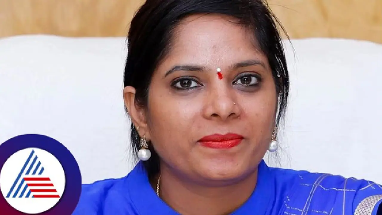 ಕಾರು ಅಪಘಾತ: ಕಾಂಗ್ರೆಸ್ ನಾಯಕಿ ವೀಣಾ ಕಾಶಪ್ಪನವರಗೆ ಗಾಯ 